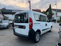 Gebraucht Opel Combo 90 PS (66 kW) 2015 Weiß Van / Kleinbus