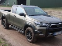 gebraucht Toyota HiLux Invincible extra Cab 2.8 Liter Motor mit 205 PS