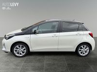 Gebraucht Toyota Yaris Hybrid 101 PS (74 kW) 2016 Perlmuttweiß Kleinwagen