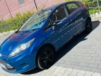 Gebraucht Ford Fiesta 101 PS (74 kW) 2009 Blau Kleinwagen