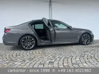 Gebraucht BMW 740 Executive 340 PS (250 kW) 2022 Berninagrau metallic Limousine