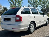 Second-hand Skoda Octavia Elegance 105 CP (77 kW) 2013 Alb Break