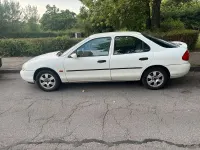 Gebraucht Ford Mondeo 131 PS (96 kW) 1999 Weiß Limousine