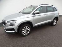 Gebraucht Skoda Karoq Selection 140 PS (102 kW) 2024 Brilliant silber metallic (metallic) SUV