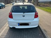 Gebraucht BMW 116 122 PS (89 kW) 2009 Weiß Kleinwagen