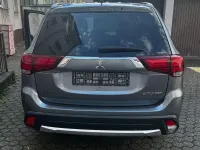 Gebraucht Mitsubishi Outlander 150 PS (110 kW) 2016 Grau SUV