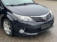 Gebraucht Toyota Avensis 147 PS (108 kW) 2012 Schwarz Limousine