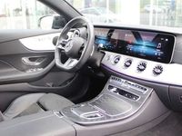 Gebraucht Mercedes E300 AMG 258 PS (189 kW) 2023 Weiss Coupé