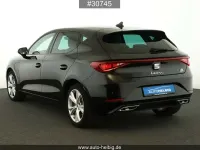 Usado Seat Leon FR 204 CV (150 kW) 2023 Negro Berlina