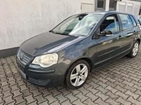 Second-hand VW Polo 75 CP (55 kW) 2005 Gri Hatchback