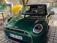 Gebraucht Mini Cooper SE Favoured 160 kW (218 PS) 2024 Grün Kleinwagen