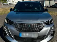 Gebraucht Peugeot e-2008 GT 100 kW (136 PS) 2021 Grau SUV