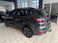 Gebraucht Ford Kuga ST-Line 150 PS (110 kW) 2018 Grau SUV