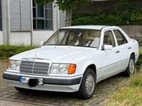 Gebraucht Mercedes E260 160 PS (117 kW) 1992 Weiß Limousine