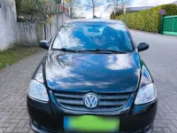 Gebraucht VW Fox 60 PS (44 kW) 2011 Schwarz Kleinwagen
