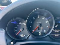 Second-hand Porsche Macan 252 CP (185 kW) 2018 Argintiu SUV