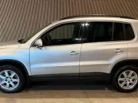 Gebraucht VW Tiguan 140 PS (102 kW) 2008 Silber SUV