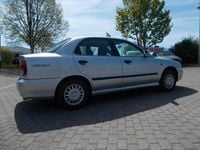Gebraucht Suzuki Baleno 86 PS (63 kW) 2001 Silber Limousine