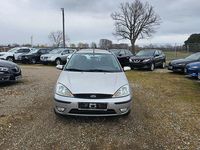 Usado Ford Focus Viva 101 CV (74 kW) 2004 Plateado Berlina