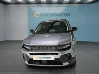 Uusi Jeep Avenger 101 HP (74 kW) 2025 Harmaa Katumaasturi