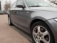 Gebraucht BMW 118 143 PS (105 kW) 2009 Grau Kleinwagen