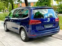 Gebraucht VW Sharan Comfortline 150 PS (110 kW) 2017 Blau Van / Kleinbus