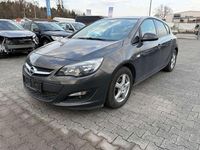 Gebraucht Opel Astra Style 120 PS (88 kW) 2015 Grau Limousine