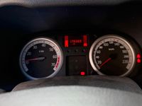 Gebraucht Renault Clio II 58 PS (42 kW) 2008 Rot Kleinwagen