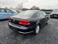 Gebraucht VW Passat Comfortline 105 PS (77 kW) 2011 Schwarz Limousine