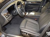 Gebraucht BMW 730 Sport Line 265 PS (194 kW) 2020 Grau Limousine