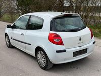 Gebraucht Renault Clio III 75 PS (55 kW) 2008 Weiß Kleinwagen