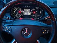 Gebraucht Mercedes R320 225 PS (165 kW) 2008 Gold Van / Kleinbus