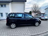 Gebraucht VW Touran 105 PS (77 kW) 2010 Schwarz Van / Kleinbus
