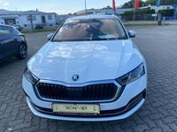 Gebraucht Skoda Octavia 150 PS (110 kW) 2023 Moonweiss metallic Kombi