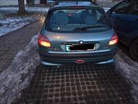 Gebraucht Peugeot 206 75 PS (55 kW) 2000 Grün Kleinwagen