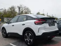 Używany Citroën C4 Feel 132 KM (97 kW) 2023 Biały SUV