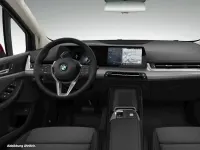 Gebraucht BMW 220 Active Tourer 156 PS (114 kW) 2025 Rot Van / Kleinbus