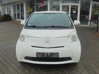 Gebraucht Toyota iQ Basis 68 PS (50 kW) 2014 Weiß Kleinwagen