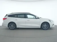 Usata Ford Focus ST-Line 120 CV (88 kW) 2021 Bianco Berlina