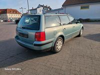 Second-hand VW Passat 1999 Verde Break