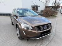 Gebraucht Volvo XC60 215 PS (158 kW) 2013 Gold SUV