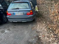 Gebraucht BMW 318 116 PS (85 kW) 2005 Blau Kombi