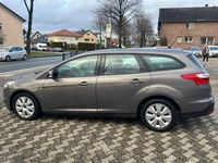 Gebraucht Ford Focus Trend 101 PS (74 kW) 2014 Braun Limousine