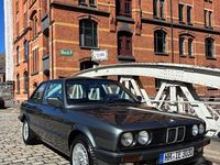 Gebraucht BMW 320 Shadowline 129 PS (94 kW) 1987 Grau Coupé