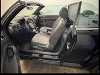 Gebraucht VW Beetle Allstar 105 PS (77 kW) 2015 Schwarz Kleinwagen