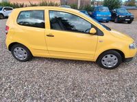 Gebraucht VW Fox 54 PS (39 kW) 2010 Gelb Kleinwagen