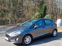 Gebraucht Ford Fiesta Cool & Connect 101 PS (74 kW) 2018 Grau Kleinwagen