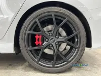 Gebraucht Audi RS3 Sportback Premium 400 PS (294 kW) 2023 Gletscherweiß metallic Kleinwagen