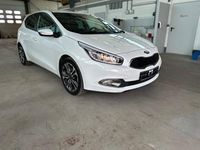 Second-hand Kia Ceed 128 CP (94 kW) 2015 Alb Hatchback