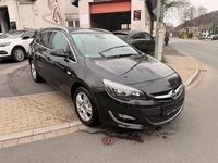 Gebraucht Opel Astra Exklusiv 140 PS (102 kW) 2014 Schwarz Kombi
